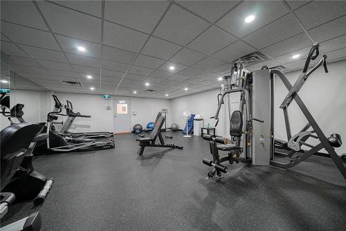 Gym with Men's and Ladies change rooms - 120 Duke Street|Unit #1506, Hamilton, ON - Indoor Photo Showing Gym Room