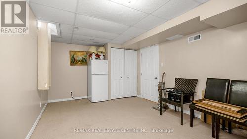 19 Dunlop Court, Brampton, ON - Indoor