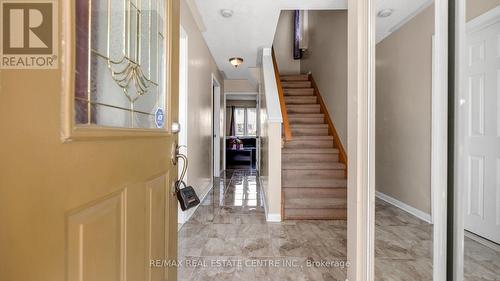 19 Dunlop Court, Brampton (Fletcher'S Meadow), ON - Indoor Photo Showing Other Room