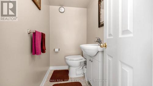 19 Dunlop Court, Brampton (Fletcher'S Meadow), ON - Indoor Photo Showing Bathroom