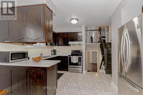 3320 Morningstar Drive, Mississauga (Malton), ON - Indoor Photo Showing Kitchen