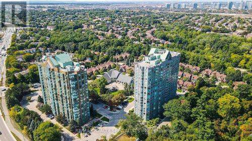 404 - 2177 Burnhamthorpe Road W, Mississauga (Erin Mills), ON - Outdoor With View