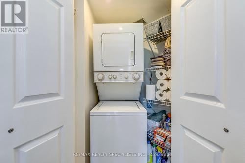 404 - 2177 Burnhamthorpe Road W, Mississauga (Erin Mills), ON - Indoor Photo Showing Laundry Room