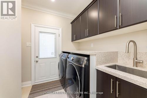 112 Braidwood Lake Road, Brampton, ON - Indoor Photo Showing Laundry Room