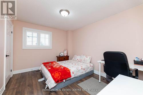 112 Braidwood Lake Road, Brampton, ON - Indoor Photo Showing Bedroom