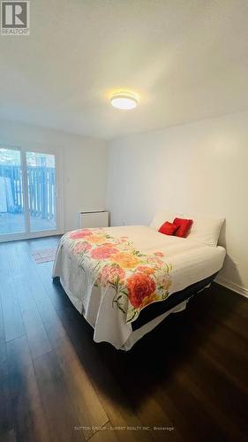 5D - 2866 Battleford Road, Mississauga (Meadowvale), ON - Indoor Photo Showing Bedroom