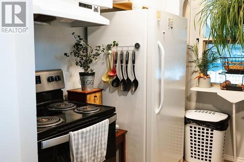 9680 Chilcotin Road, Prince George, BC - Indoor Photo Showing Kitchen