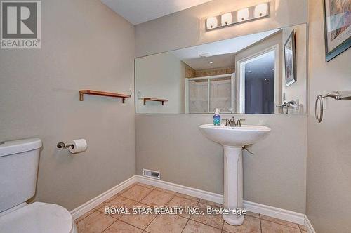 89 Finch Avenue, Woodstock, ON - Indoor Photo Showing Bathroom