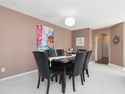 329-40 Gorge Rd West, Saanich, BC - Indoor Photo Showing Dining Room