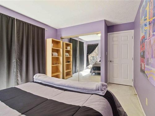 329-40 Gorge Rd West, Saanich, BC - Indoor Photo Showing Bedroom