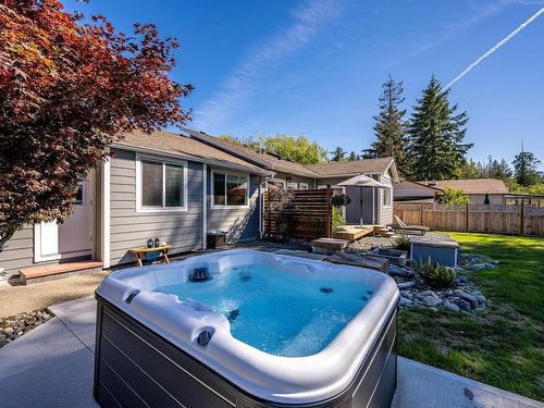 489 Warder Cres, Qualicum Beach, BC 