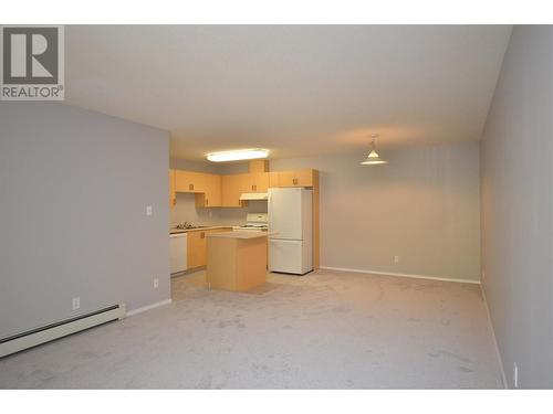 4900 Okanagan Avenue Unit# 414, Vernon, BC - Indoor Photo Showing Kitchen