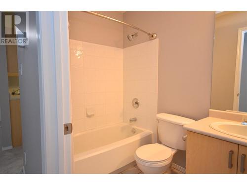 4900 Okanagan Avenue Unit# 414, Vernon, BC - Indoor Photo Showing Bathroom