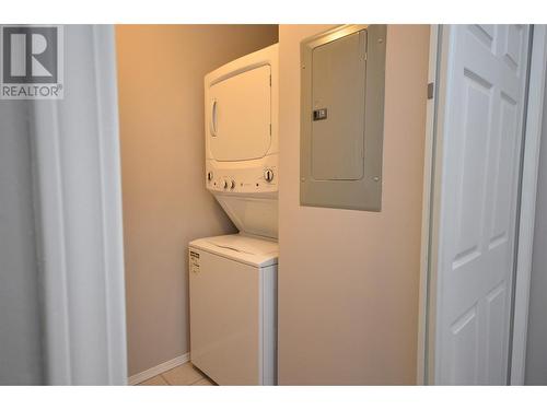 4900 Okanagan Avenue Unit# 414, Vernon, BC - Indoor Photo Showing Laundry Room