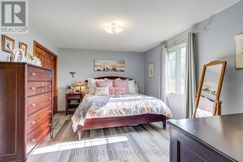 333424 Concession Rd 1 Road, West Grey, ON - Indoor Photo Showing Bedroom