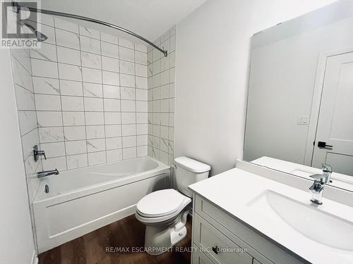 90 - 55 Tom Brown Drive, Brant (Paris), ON - Indoor Photo Showing Bathroom