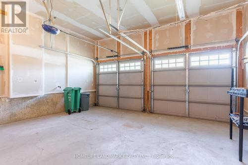 553 Carriage Lane, Peterborough, ON - Indoor Photo Showing Garage