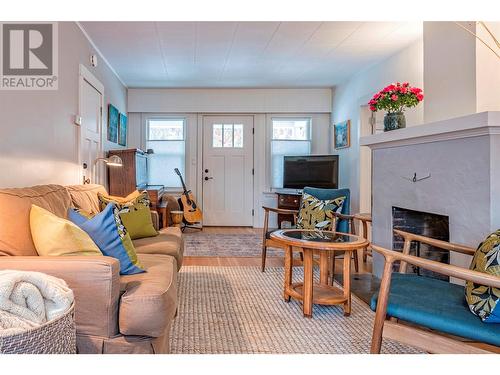 2203 32Nd Avenue Lot# Prop Lot A, Vernon, BC - Indoor Photo Showing Living Room