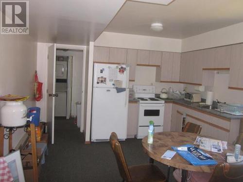 4856 Sanderson Road, Texada Island, BC - Indoor Photo Showing Kitchen