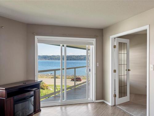 328-390 Island Hwy South, Campbell River, BC - Indoor With Body Of Water