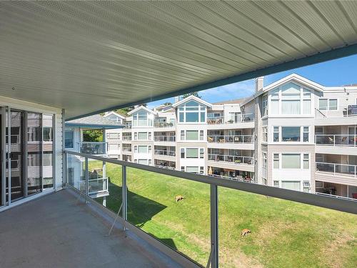 328-390 Island Hwy South, Campbell River, BC - Outdoor With Balcony