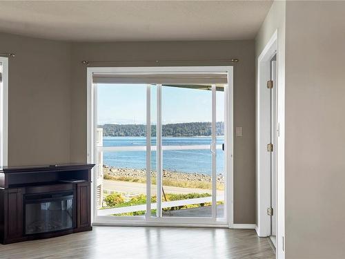 328-390 Island Hwy South, Campbell River, BC - Indoor With Fireplace