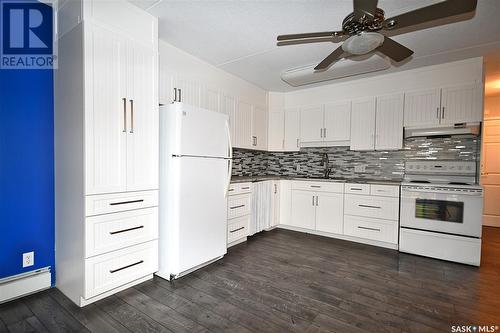 202 1 26Th Street E, Prince Albert, SK - Indoor Photo Showing Kitchen