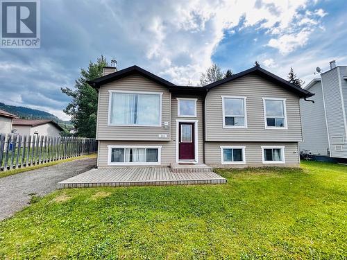 264 Murray Drive, Tumbler Ridge, BC - Outdoor