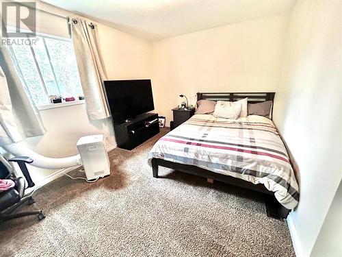 264 Murray Drive, Tumbler Ridge, BC - Indoor Photo Showing Bedroom