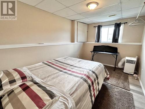 264 Murray Drive, Tumbler Ridge, BC - Indoor Photo Showing Bedroom