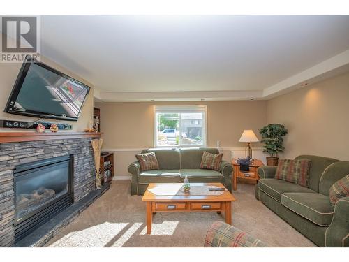 2444 14 Street, Vernon, BC - Indoor Photo Showing Living Room With Fireplace