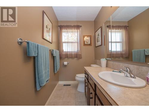 2444 14 Street, Vernon, BC - Indoor Photo Showing Bathroom