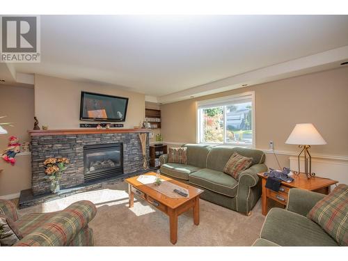 2444 14 Street, Vernon, BC - Indoor Photo Showing Living Room With Fireplace