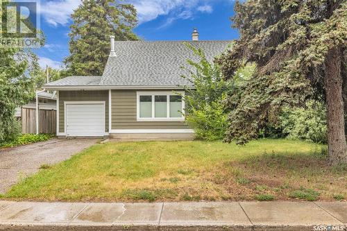 608 Leslie Avenue, Saskatoon, SK - Outdoor