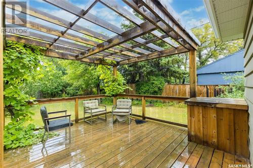 608 Leslie Avenue, Saskatoon, SK - Outdoor With Deck Patio Veranda With Exterior