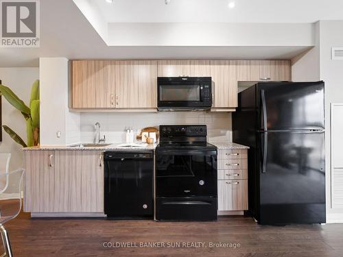 416 - 30 Meadowglen Place, Toronto (Woburn), ON - Indoor Photo Showing Kitchen