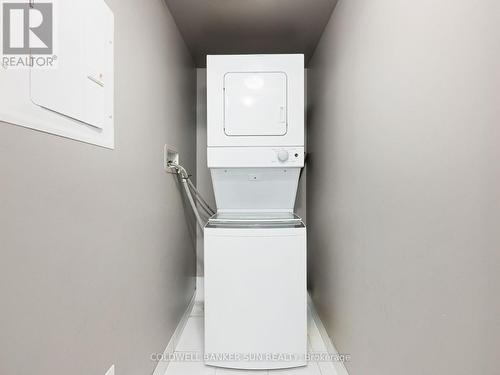 416 - 30 Meadowglen Place, Toronto (Woburn), ON - Indoor Photo Showing Laundry Room