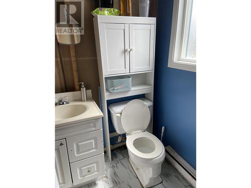 127 4529 Straume Avenue, Terrace, BC - Indoor Photo Showing Bathroom