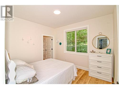 7250 Fintry Delta Road, Fintry, BC - Indoor Photo Showing Bedroom