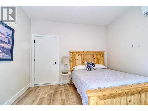 7250 Fintry Delta Road, Fintry, BC - Indoor Photo Showing Bedroom