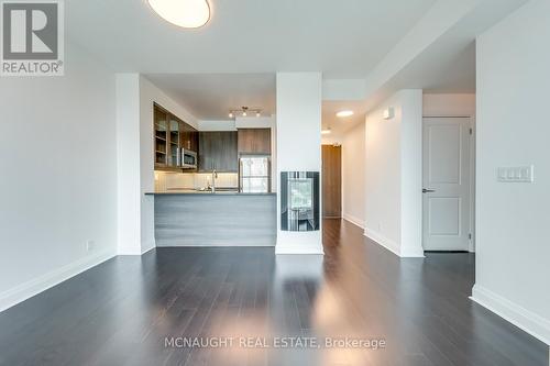 914 - 1185 The Queensway, Toronto (Islington-City Centre West), ON - Indoor Photo Showing Kitchen