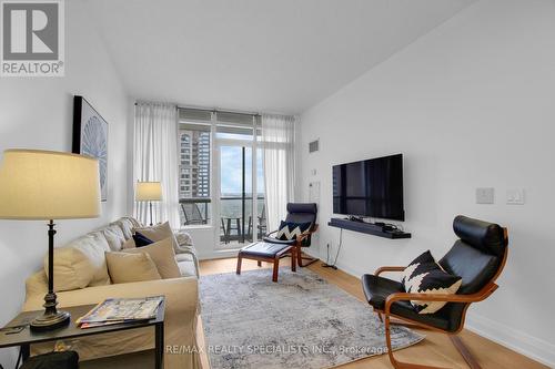 2806 - 388 Prince Of Wales Drive, Mississauga (City Centre), ON - Indoor Photo Showing Living Room