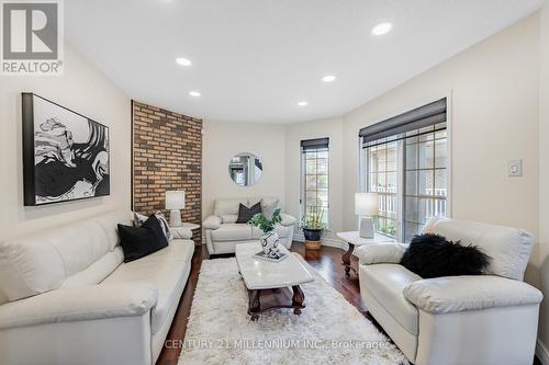 26 Porchlight Road, Brampton, ON - Indoor Photo Showing Living Room