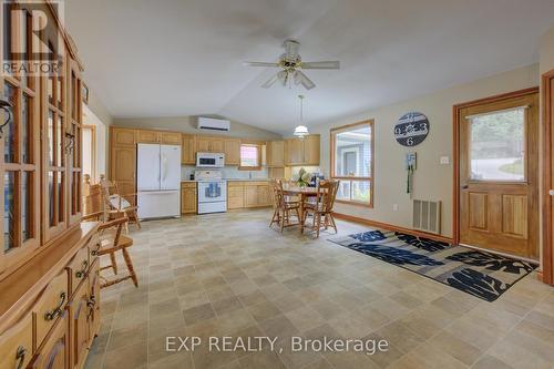 197 Road One D, Mapleton, ON - Indoor Photo Showing Other Room