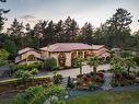 2495 Shannon Pl, Saanich, BC 