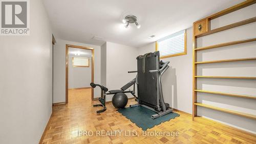 30 Windermere Court, Brampton (Northwood Park), ON - Indoor Photo Showing Gym Room