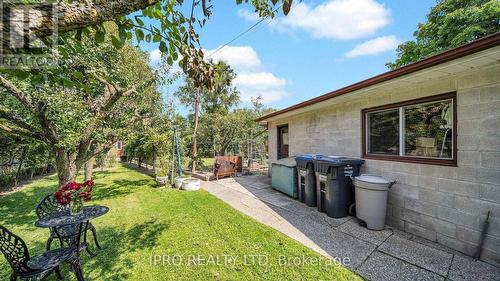 30 Windermere Court, Brampton, ON - Outdoor With Exterior