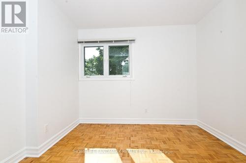 33 Sir Brandiles Place, Markham (Markham Village), ON - Indoor Photo Showing Other Room