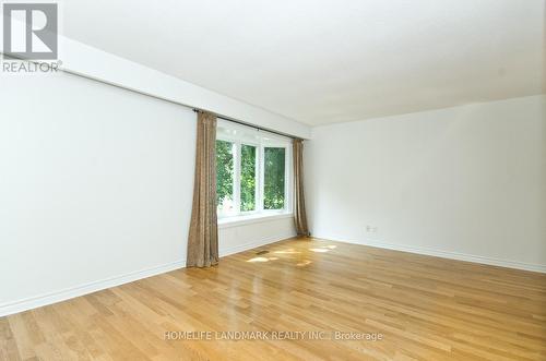 33 Sir Brandiles Place, Markham, ON - Indoor Photo Showing Other Room