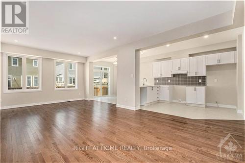 73 Hackamore Crescent, Ottawa, ON - Indoor Photo Showing Other Room